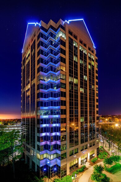 More Photos Of 1901 Main St, Columbia Coworking Space