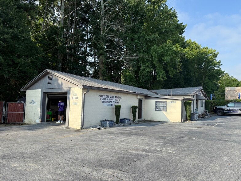 More Photos Of 4053 Lawrenceville Hwy, Tucker Storefront Retail Office For Sale