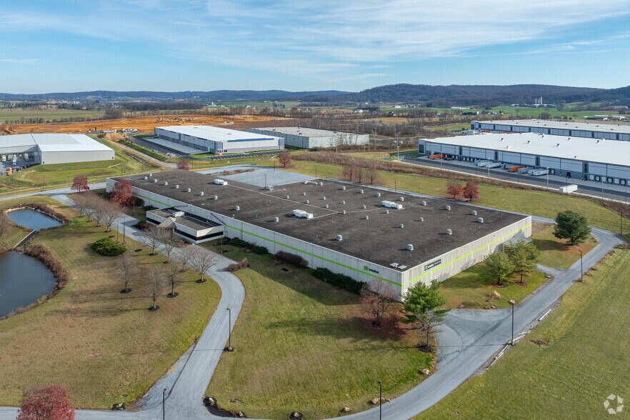 More Photos Of 25 Keystone Dr, Lebanon Warehouse For Sale