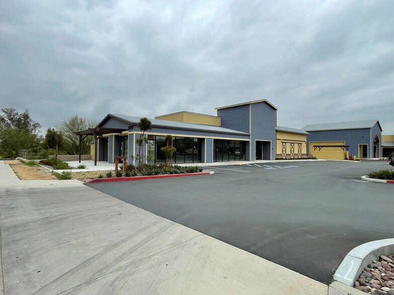 More Photos Of 9241 Limonite Ave, Jurupa Valley Unknown For Lease