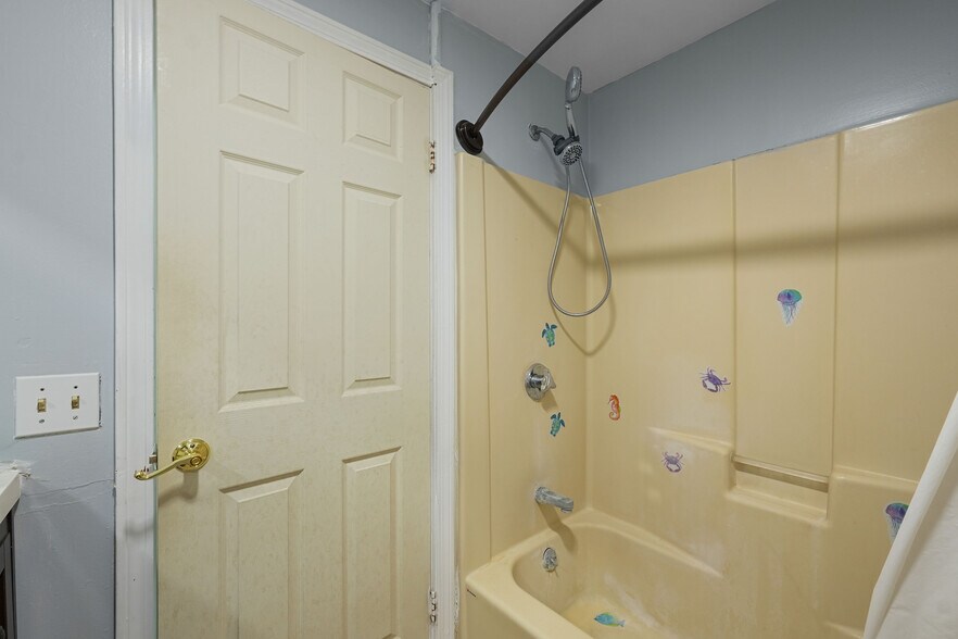 More Photos Of 569 Winthrop St, Rehoboth General Retail For Sale