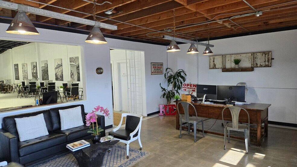 More Photos Of 1922 Placentia Ave, Costa Mesa Light Manufacturing For Lease