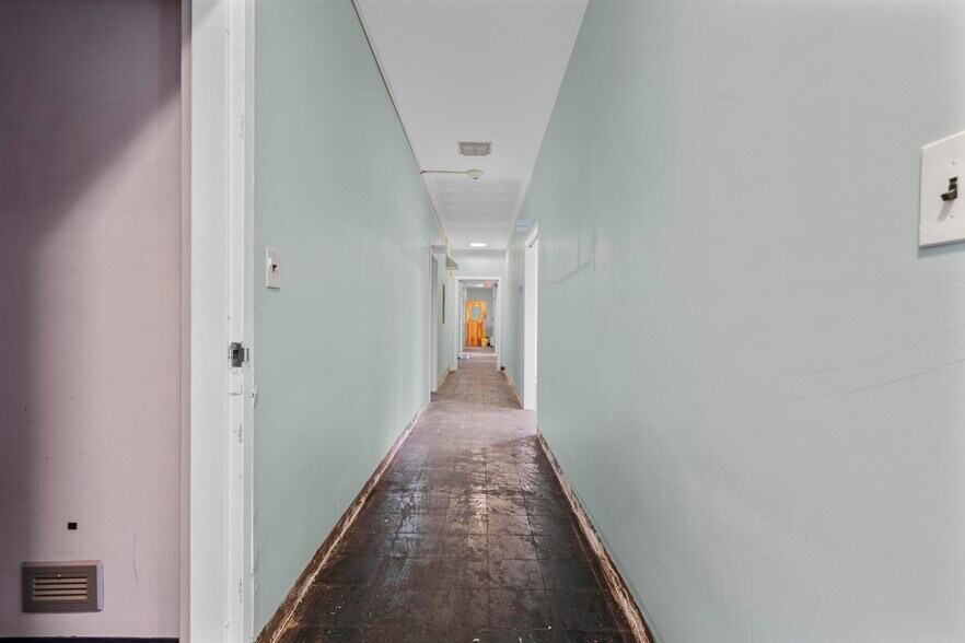 More Photos Of 19 Goodwill Ave, Meriden Specialty For Sale