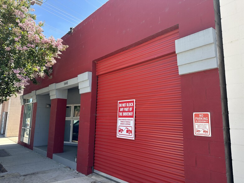 Primary Photo Of 1440 Flower St, Glendale Service For Lease