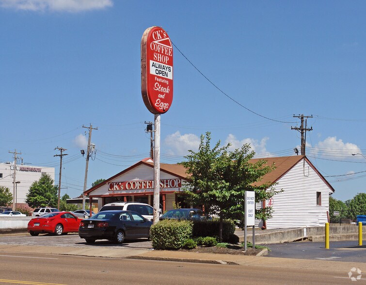 More Photos Of 1308 Union Ave, Memphis Restaurant For Sale