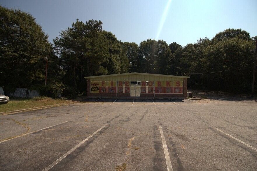 More Photos Of 6474 Ga-85 Hwy, Riverdale Freestanding For Sale