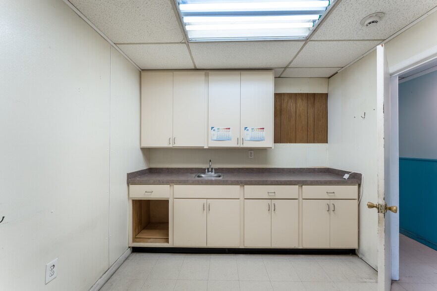 More Photos Of 600 Kennedy Blvd, Union City Apartments For Lease