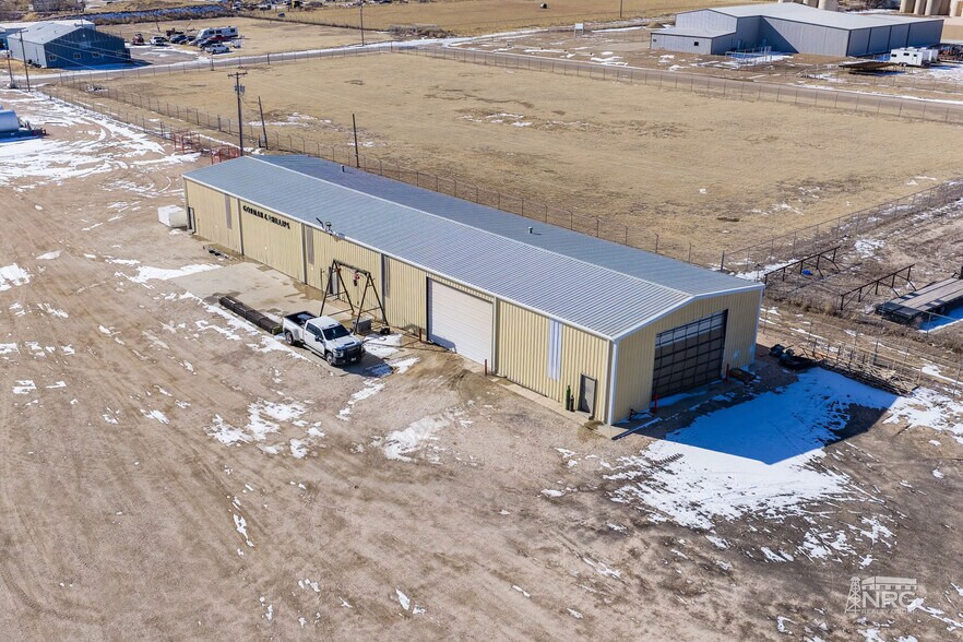 More Photos Of 1321 14th Ave, Perryton Industrial For Sale