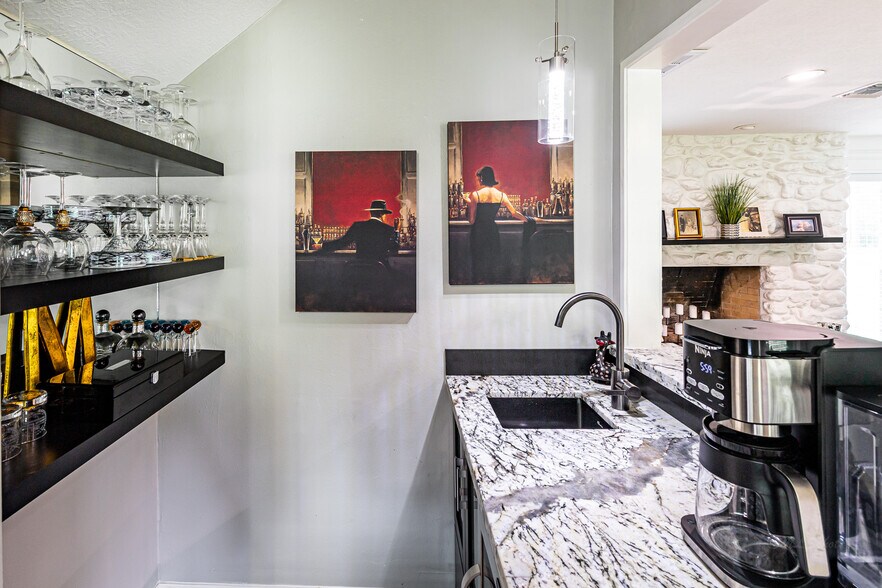 More Photos Of 25142 Roesner Ln, Katy Office Residential For Lease