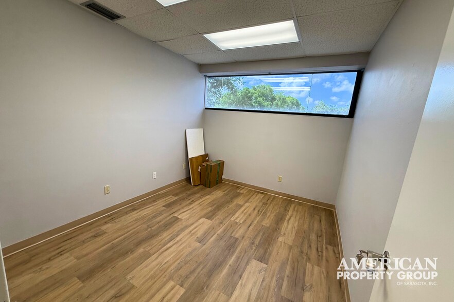 More Photos Of 201 4th Ave, Bradenton Medical For Sale