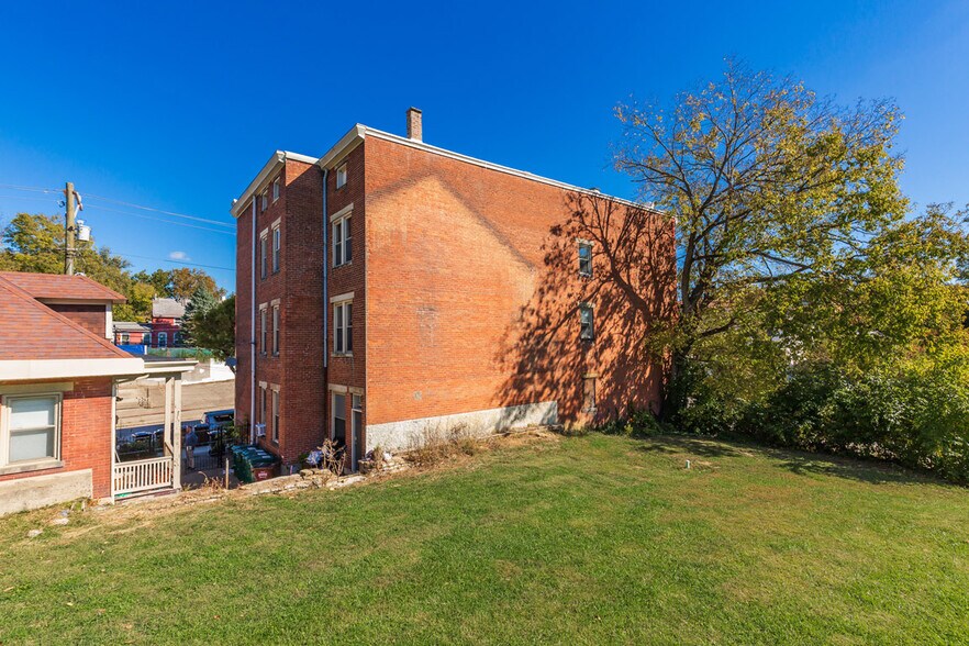 More Photos Of 1801 Chase Ave, Cincinnati Apartments For Sale