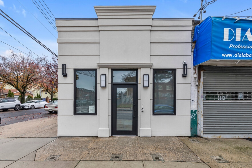 Primary Photo Of 1527 149th St, Whitestone Office For Sale