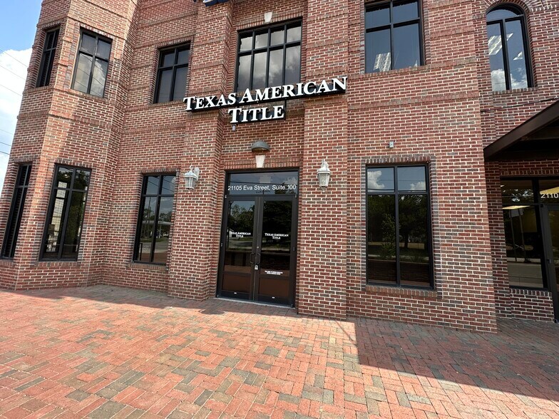 More Photos Of 21123 Eva St, Montgomery Medical For Lease