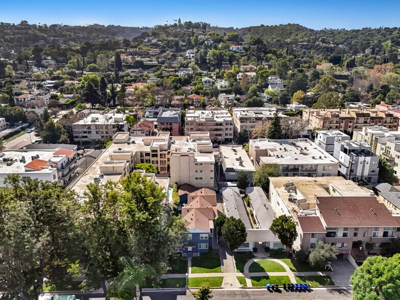 More Photos Of 14524-14530 Dickens St, Sherman Oaks Apartments For Sale