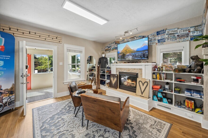 More Photos Of 541 Spokane Ave, Whitefish Office For Sale