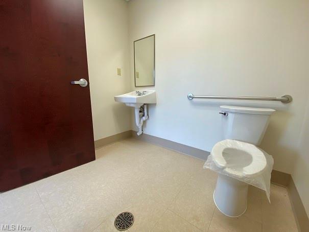 More Photos Of 45167 Cadiz Harrisville Rd, Cadiz Medical For Lease