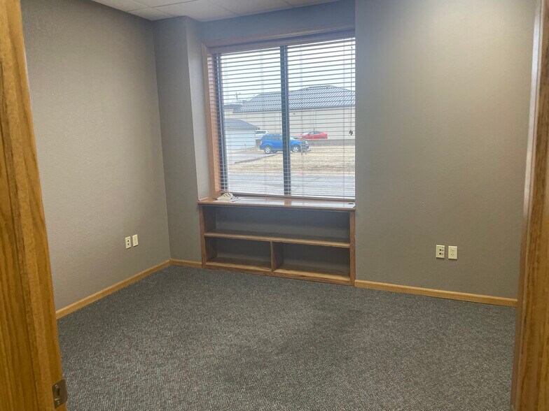 More Photos Of 1603 Main St, Winfield General Retail For Sale