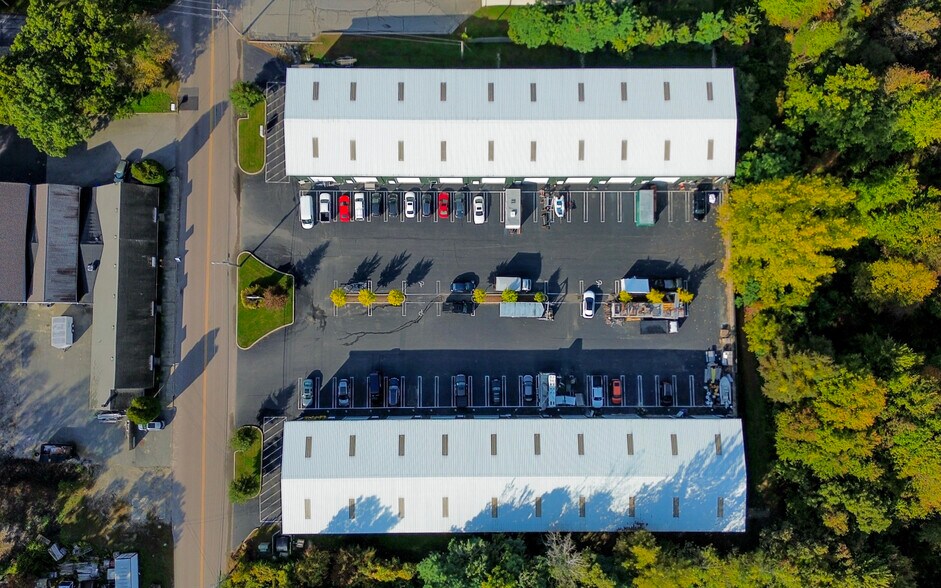 More Photos Of 75 Tupelo St, Bristol Manufacturing For Sale