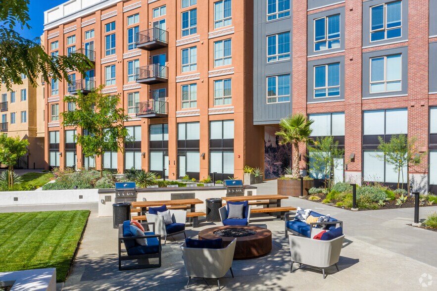 More Photos Of 2525 Bayfront Blvd, Hercules Apartments For Lease