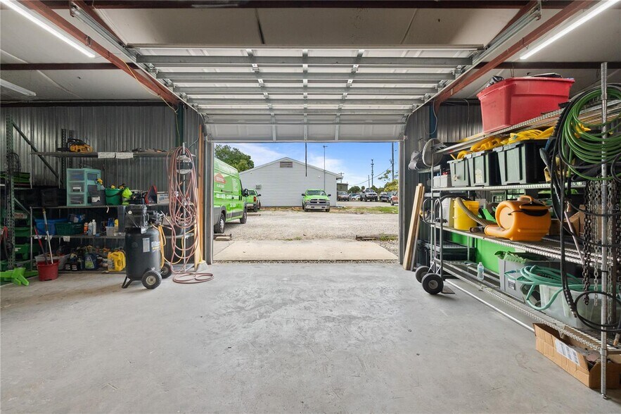 More Photos Of 15617 Old US Highway 441, Tavares Industrial For Lease