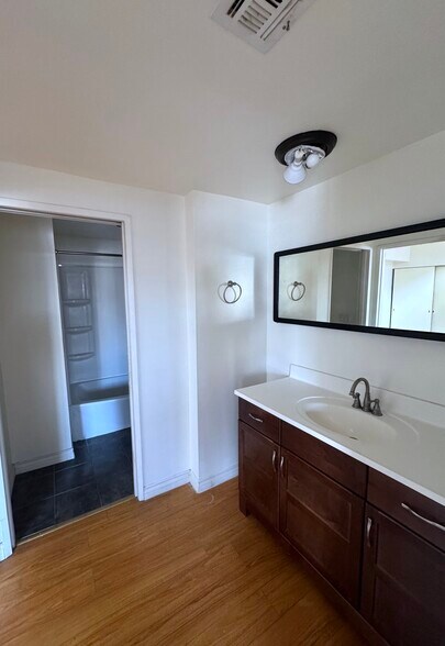 More Photos Of 10626 Magnolia Blvd, North Hollywood Loft Creative Space For Sale