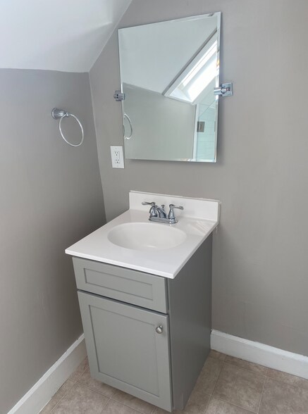 More Photos Of 194 Charlotte St, Rochester Apartments For Sale