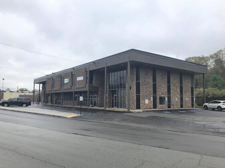 More Photos Of 346 Freeport Rd, New Kensington Medical For Lease