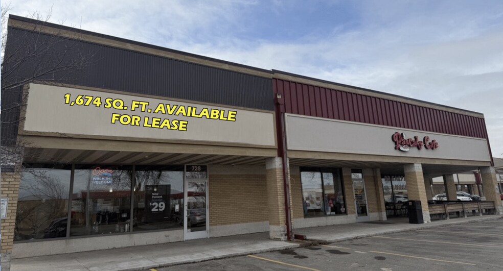 More Photos Of 702-728 S Gammon Rd, Madison Unknown For Lease