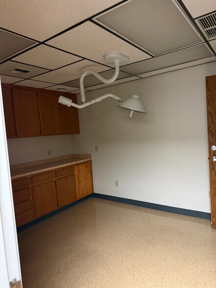 More Photos Of 3807 Union Ave, Bakersfield Medical For Sale