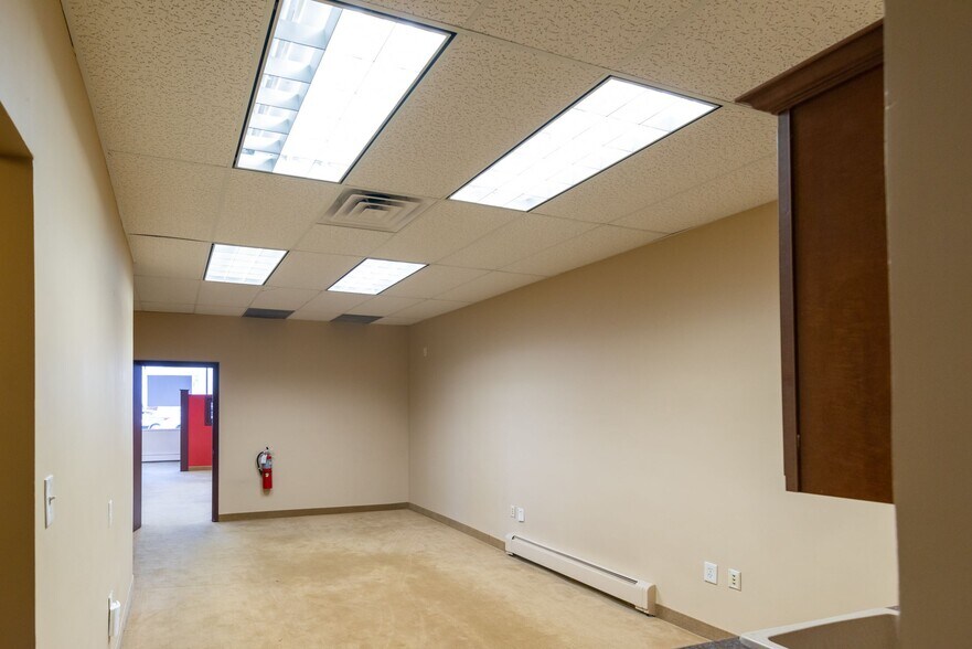More Photos Of 266 Bloomfield Ave, Caldwell Office For Sale
