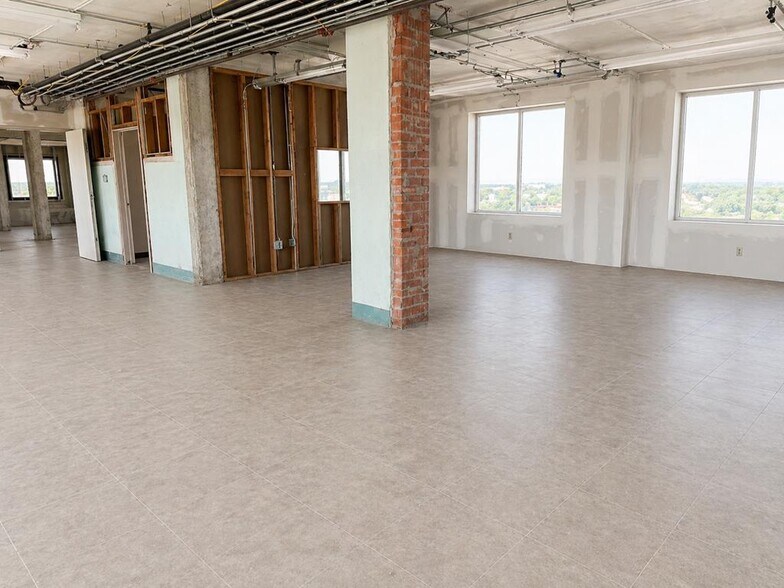More Photos Of 327 Main St, Greenwood Office For Sale