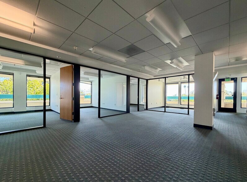 More Photos Of 6185-6187 Carpinteria Ave, Carpinteria Office For Sale