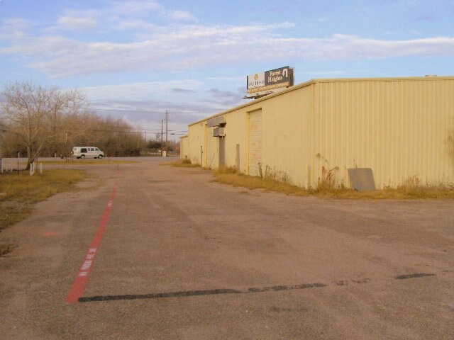 More Photos Of 3221 S Main St, Pearland Freestanding For Sale