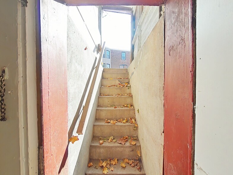 More Photos Of 202 Macdade Blvd, Collingdale Apartments For Sale