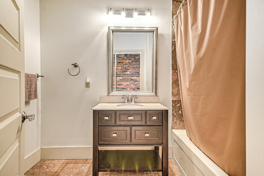 More Photos Of 529 State St, Bristol Storefront Retail Office For Sale