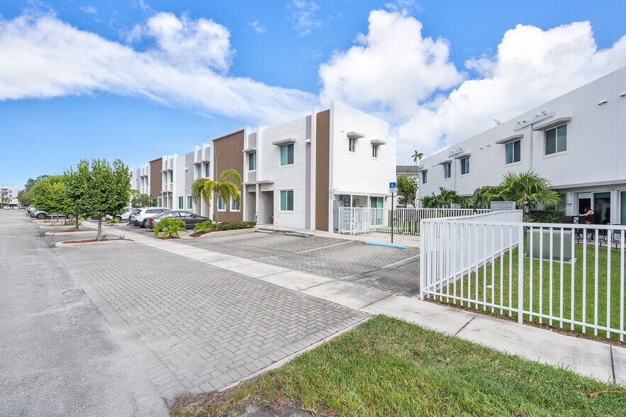 More Photos Of 509 NE 121st St, North Miami Apartments For Sale