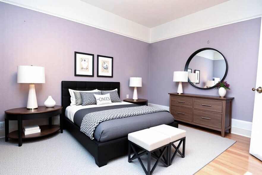 More Photos Of 37 Dundas St W, Mississauga Storefront Retail Residential For Sale