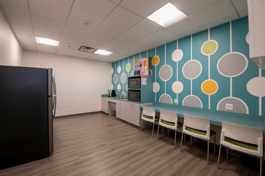 More Photos Of 333 Glen St, Glens Falls Office For Lease