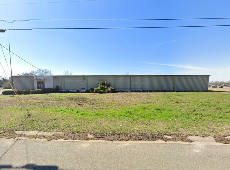 More Photos Of 3075 Carter St, Meigs Warehouse For Lease