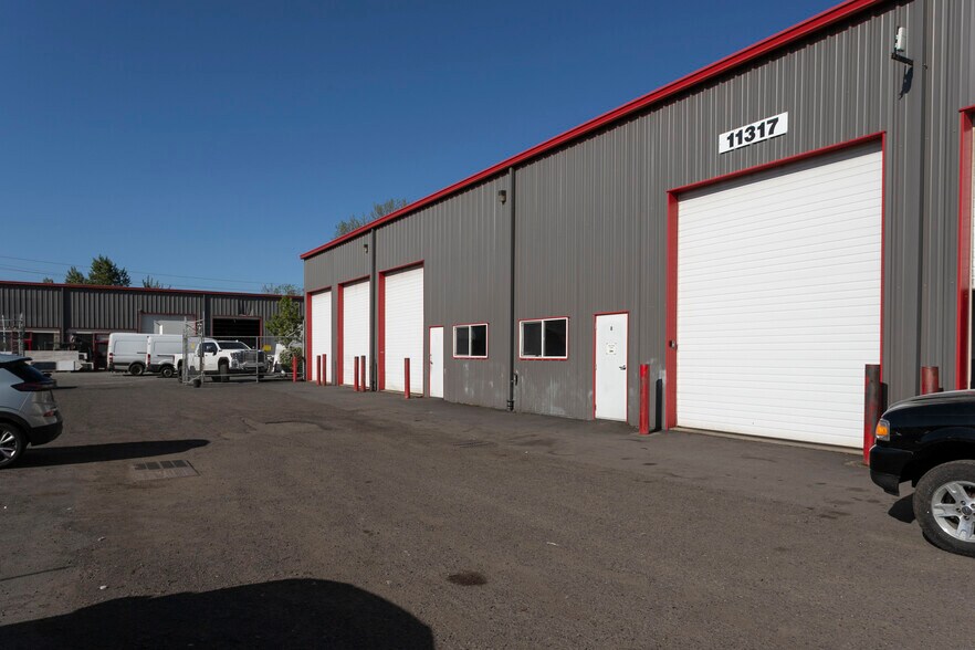 More Photos Of 11233 SE Foster Rd, Portland Industrial For Lease