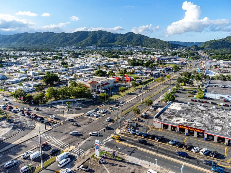 More Photos Of 101 PR-1, Caguas Drugstore For Sale