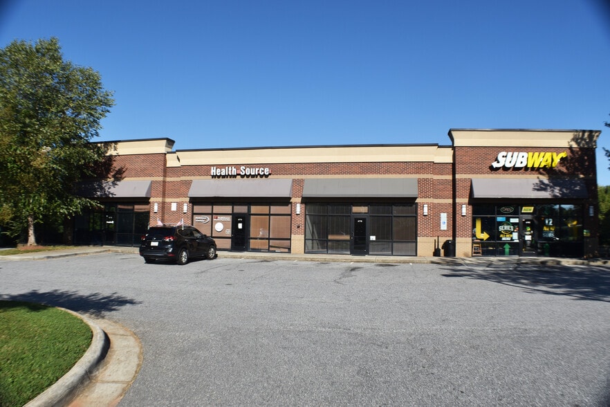 More Photos Of 6770-6782 River Center Dr, Clemmons Freestanding For Lease