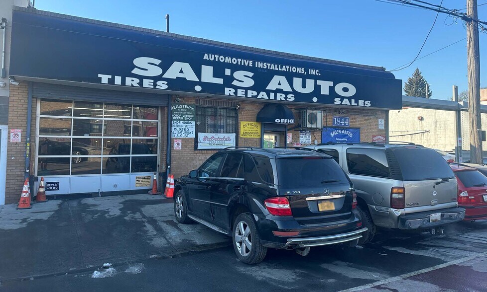 More Photos Of 1844 Utica Ave, Brooklyn Auto Repair For Sale