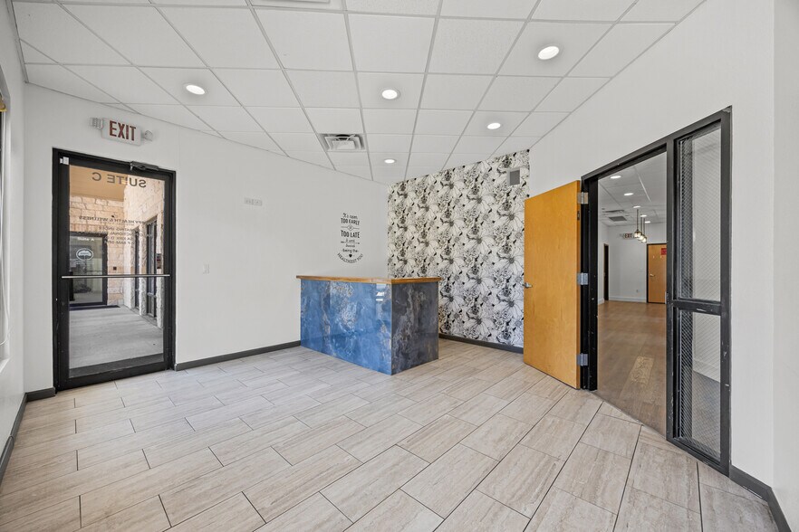 More Photos Of 7225 W Highway 71, Austin Medical For Lease