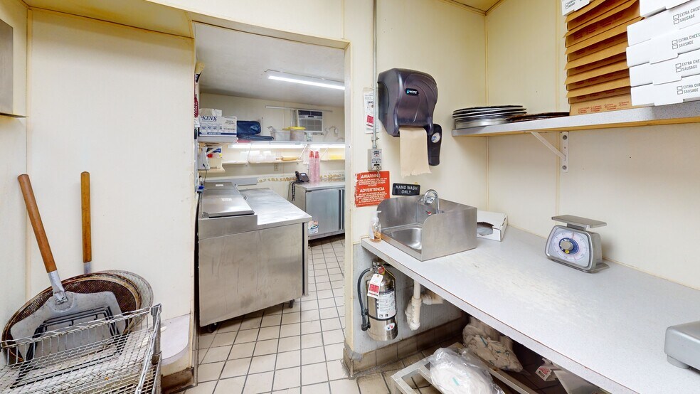 More Photos Of 87 Allds St, Nashua Restaurant For Sale