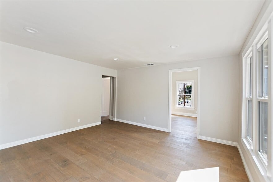More Photos Of 1703 S Burlington Ave, Los Angeles Apartments For Sale