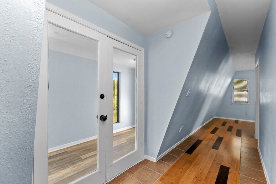 More Photos Of 20500 Keilman Ln, Pflugerville Loft Creative Space For Lease