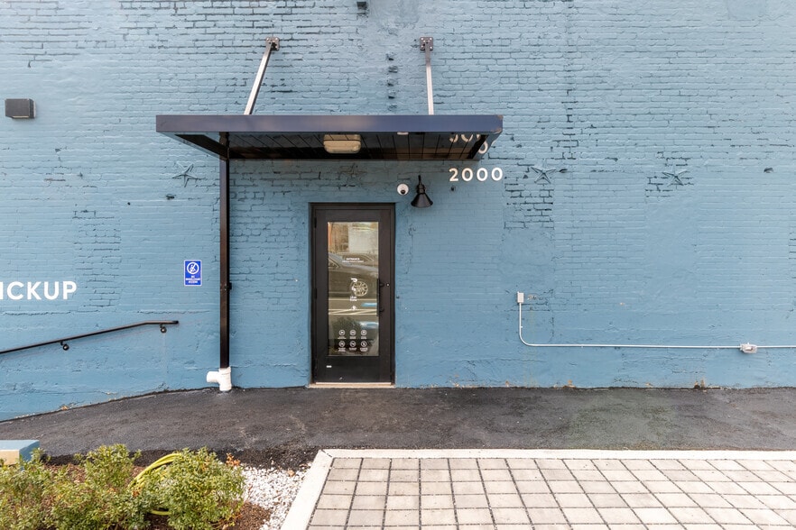 More Photos Of 2000-2014 5th St NE, Washington Warehouse For Lease