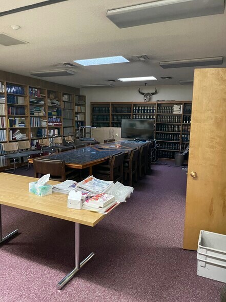 More Photos Of 924 S Virginia St, Reno Loft Creative Space For Sale