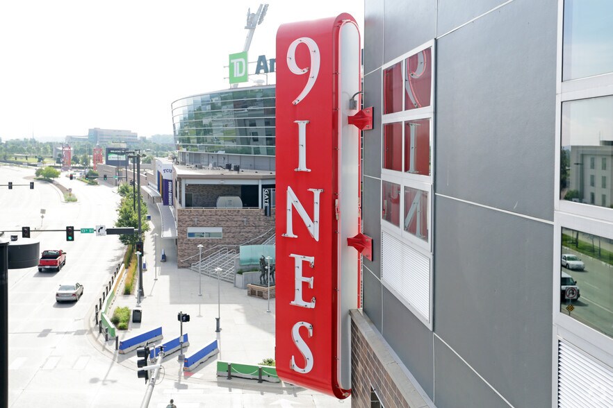 More Photos Of 1313 Cuming St, Omaha Apartments For Lease